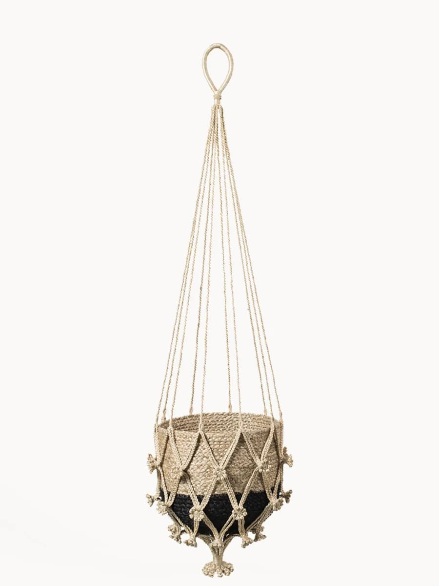 BLACK AND NATURAL JUTE PLANT HANGER WITH FLORAL PATTERN