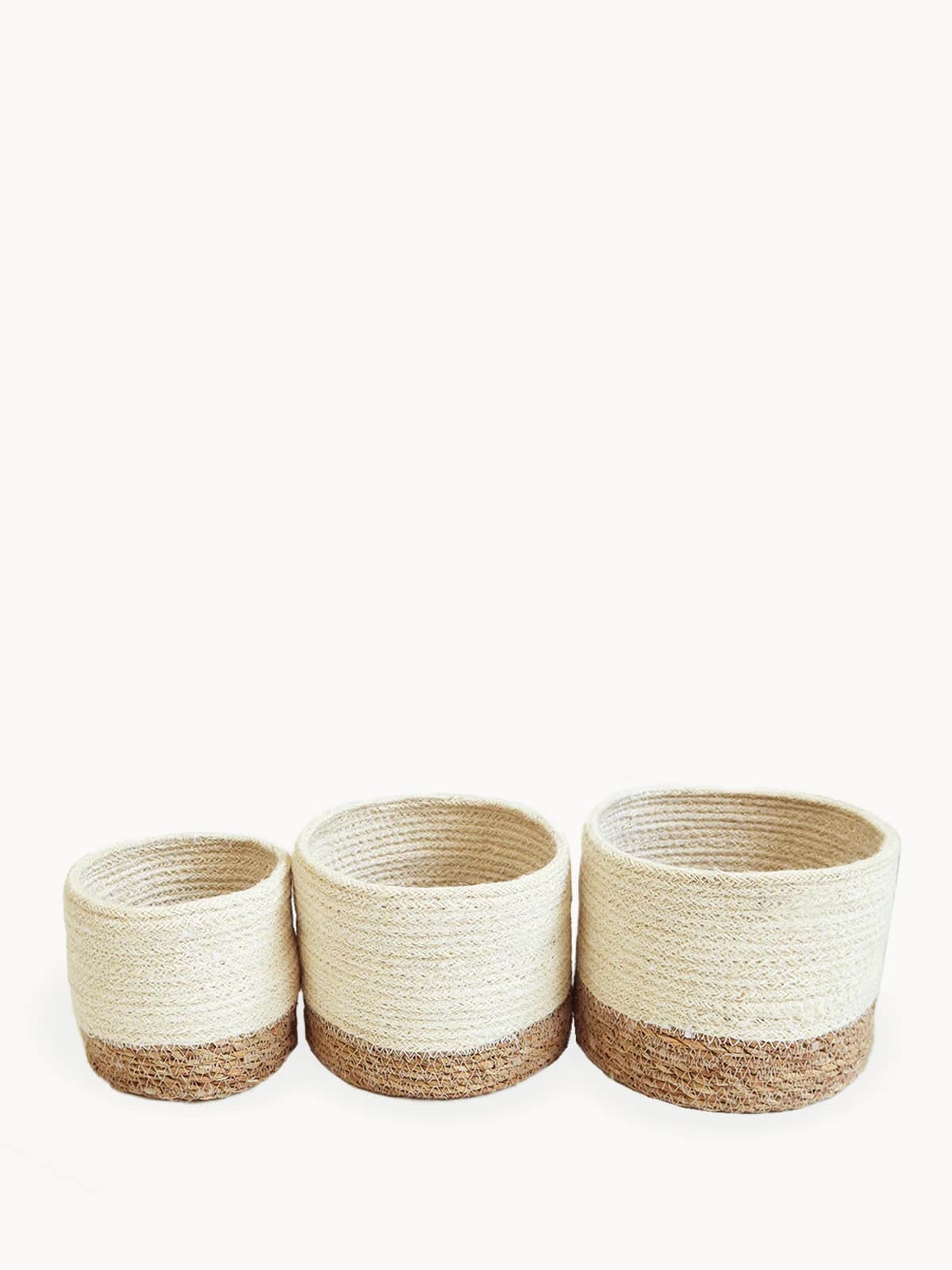 WHITE AND NATURAL BRAIDED JUTE PLANT BASKET SET OF 3