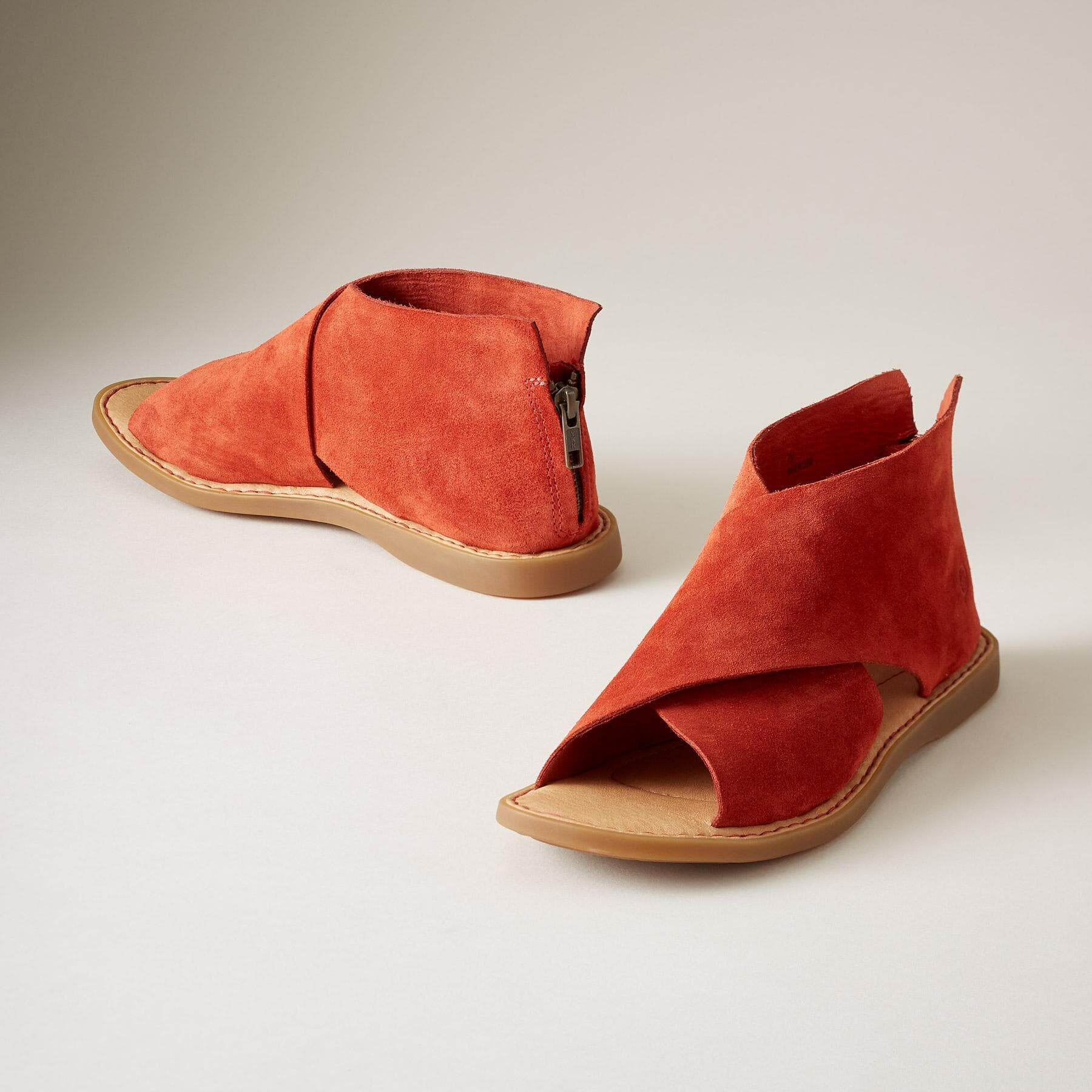 RED CRISS CROSS PATTERN SANDALS WITH ZIP