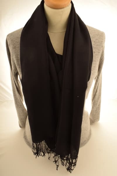 CHERA DARK BLUE COLOURED CASHMERE SCARF