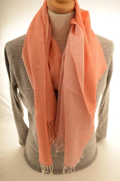 CHERA PEACH COLOURED CASHMERE SCARF