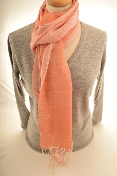 CHERA PEACH COLOURED CASHMERE SCARF
