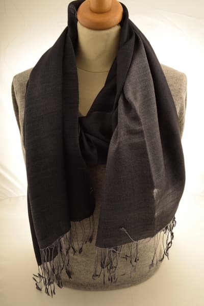 CHIRI BLACK GREY COLOURED CASHMERE SCARF