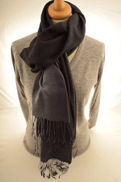 CHIRI BLACK GREY COLOURED CASHMERE SCARF