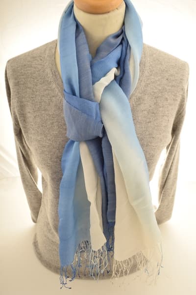 CHIRI BLUE WHITE COLOURED CASHMERE SCARF