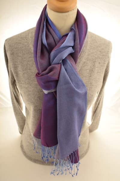 CHIRI BLUE ROSE COLOURED CASHMERE SCARF