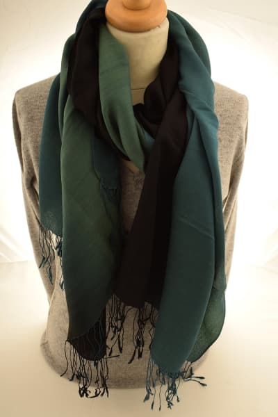 CHIRI GREEN BLACK COLOURED CASHMERE SCARF