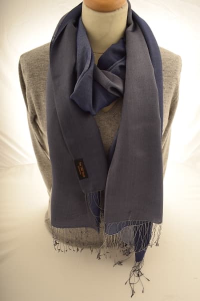 CHIRI GREY BLUE COLOURED CASHMERE SCARF