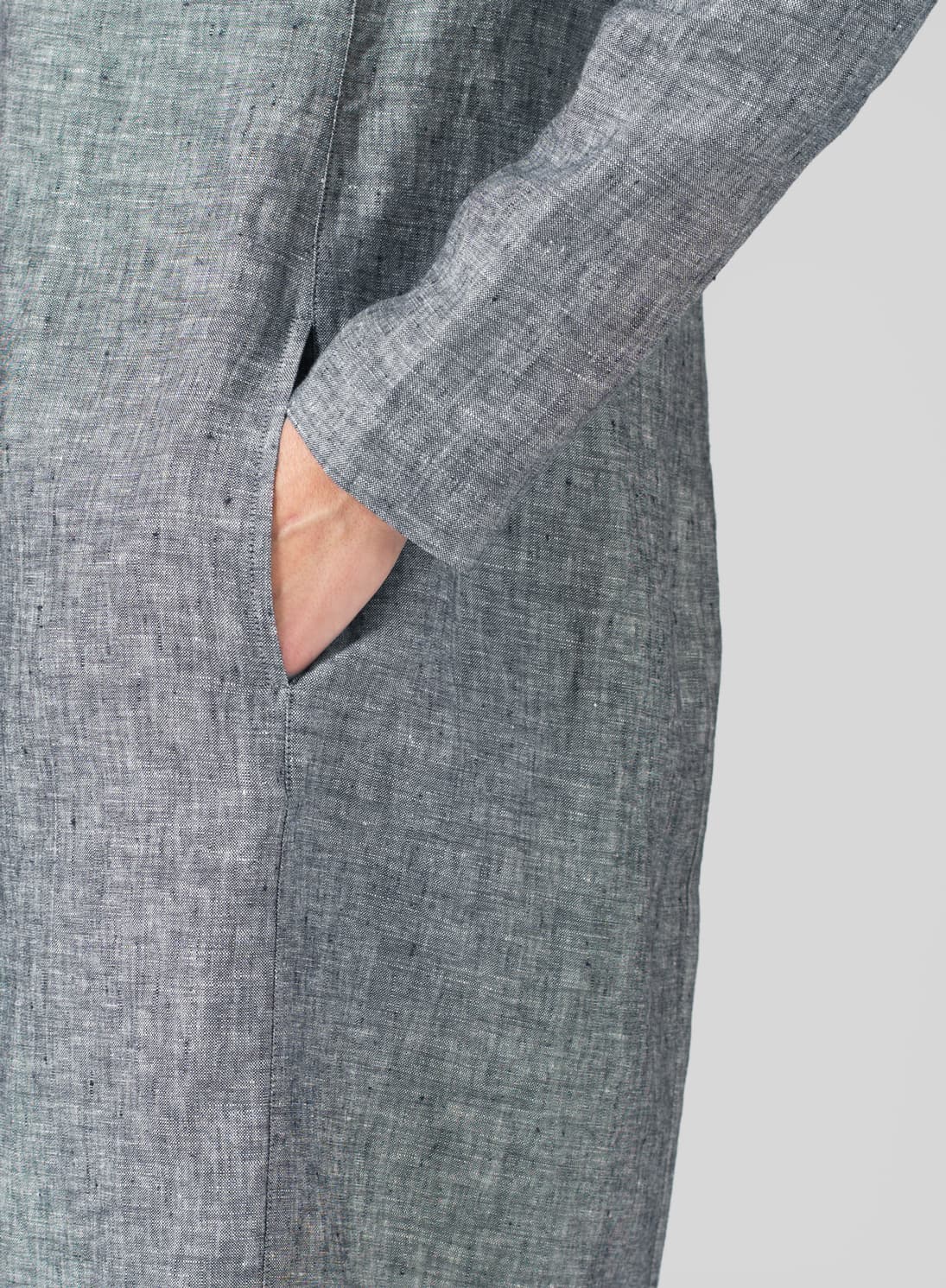 TWO TONE BLACK LINEN COLLARLESS MID-LENGTH DRESS