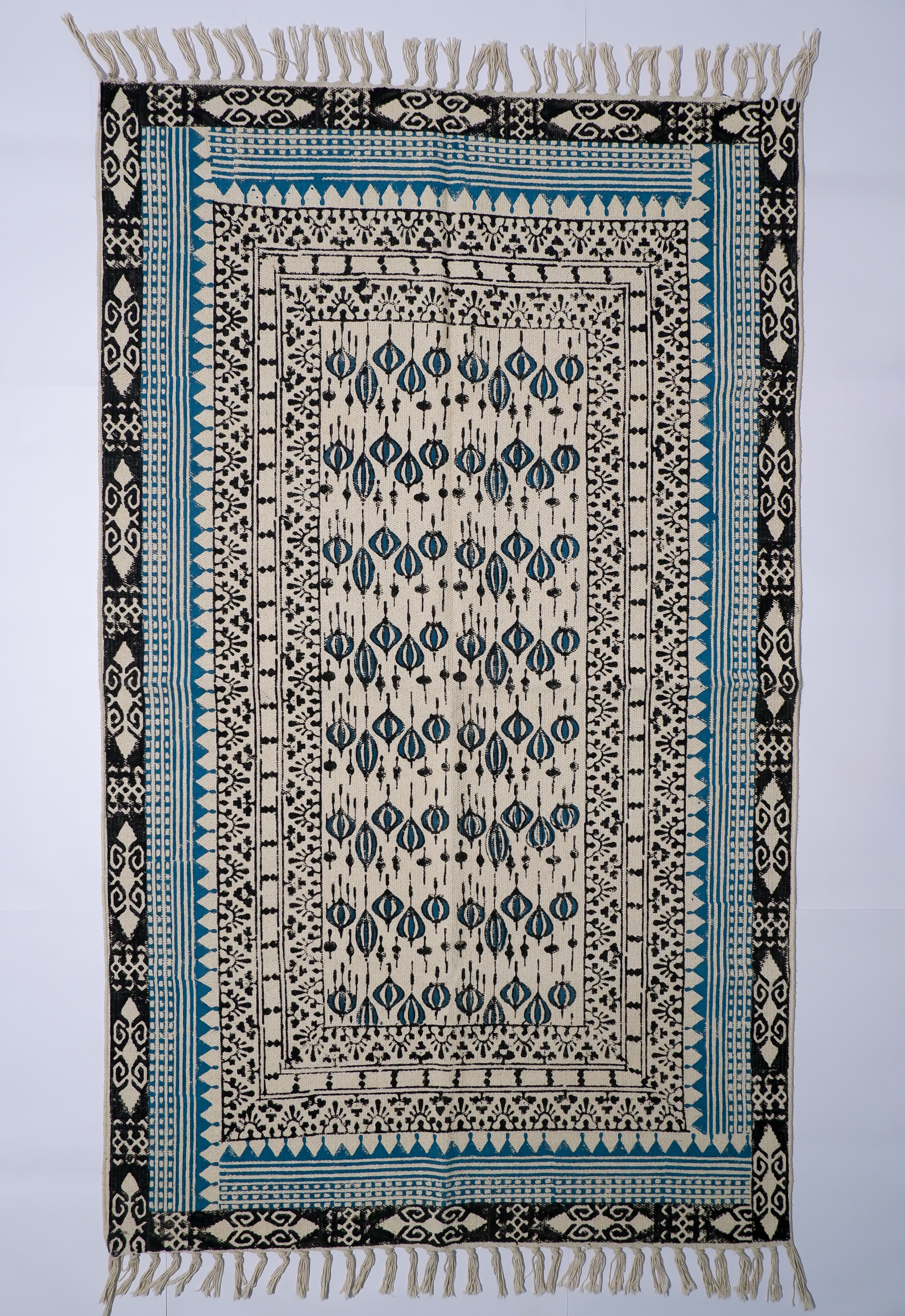 INDIAN DHURRIE  BLUE AND BLACK TRADITIONAL BLOCK PRINTED COTTON RUG