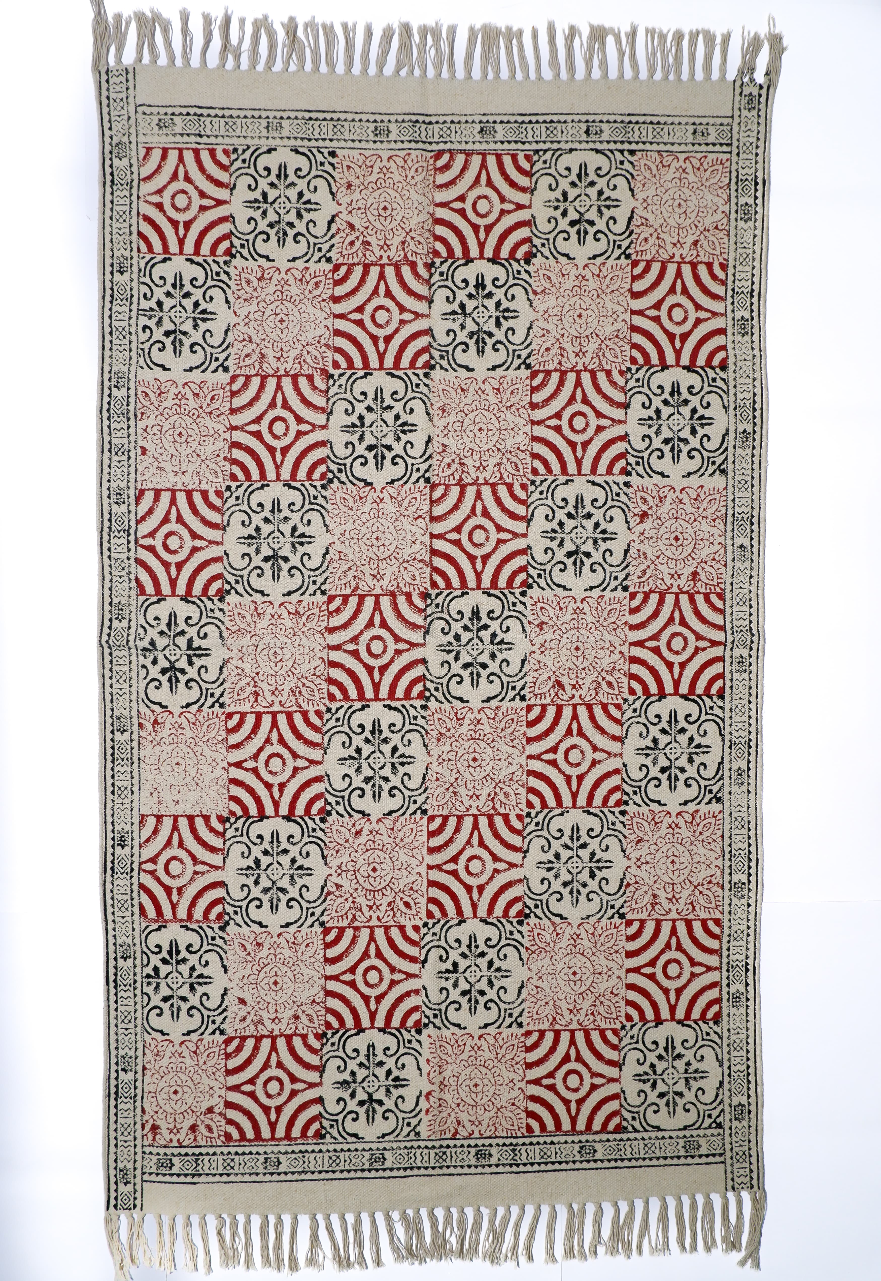 INDIAN DHURRIE BLACK AND RED TILE  BLOCK PRINTED COTTON RUG