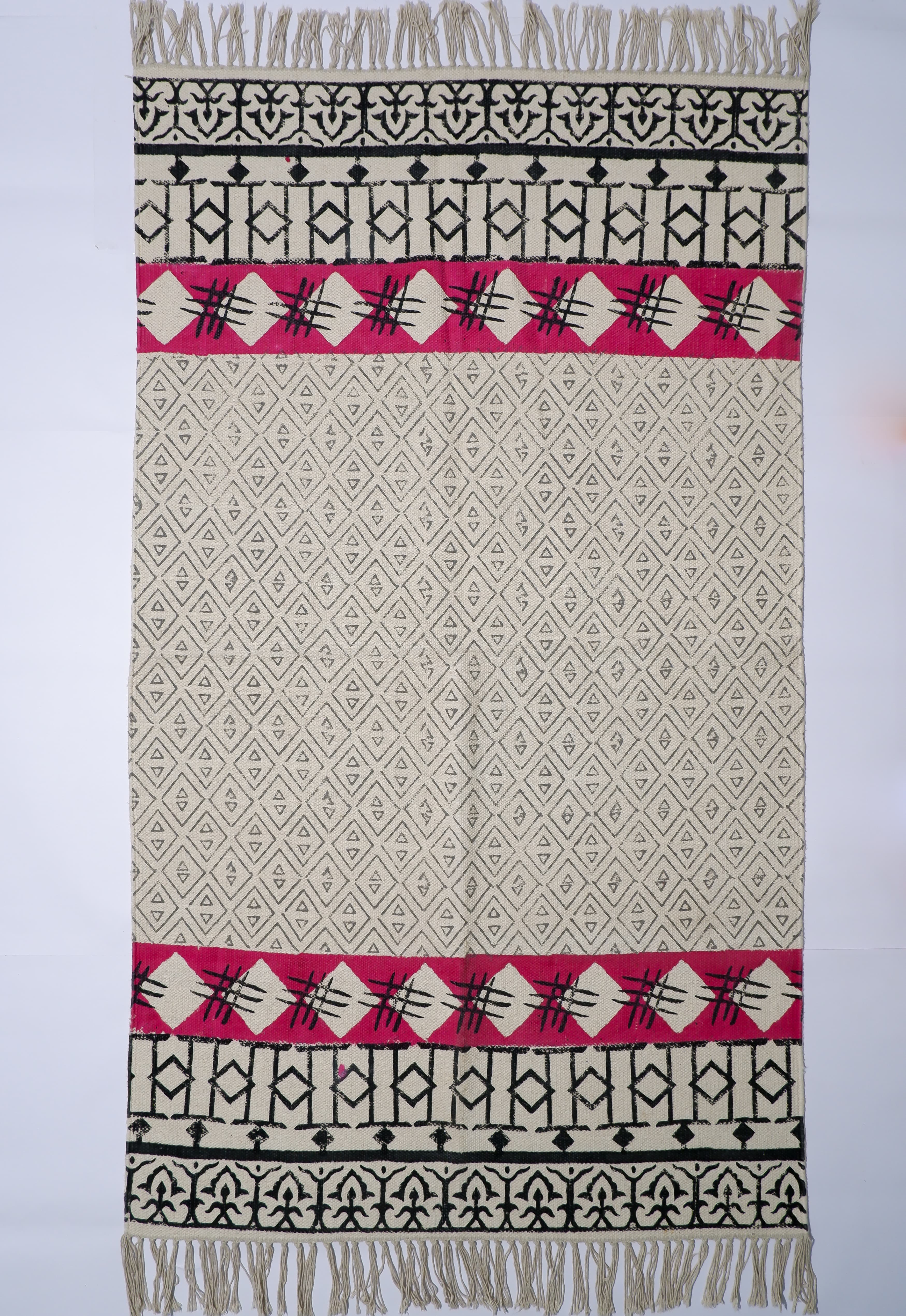 INDIAN DHURRIE BLACK WHITE AND PINK BLOCK PRINTED COTTON RUG