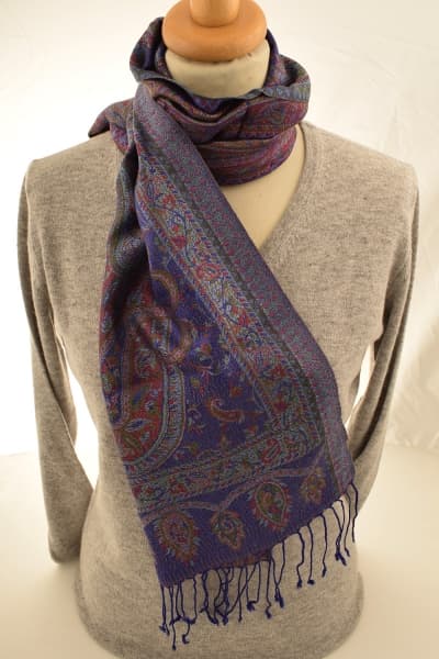 FOHAR PURPLE COLOURED CASHMERE SCARF