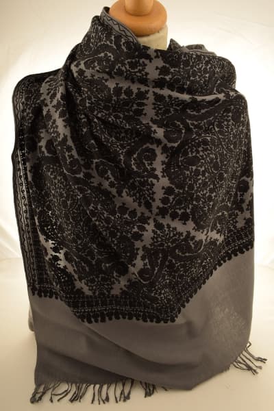 HARDU GRAY COLOURED CASHMERE SCARF