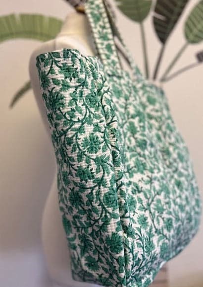 BEACH BAG, XL GREEN AND WHITE BLOCK PRINT TOTE BAG