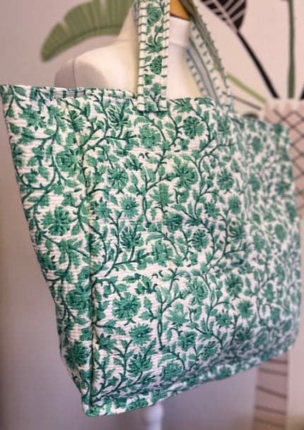 BEACH BAG, XL GREEN AND WHITE BLOCK PRINT TOTE BAG