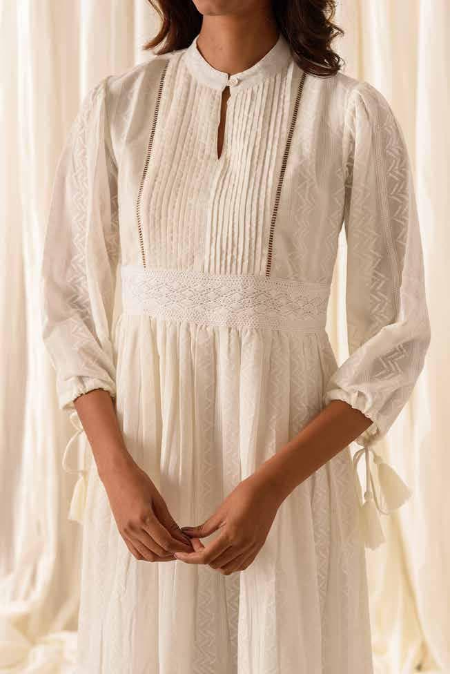 ROUND NECK HALF SLEEVE LONG DRESS
