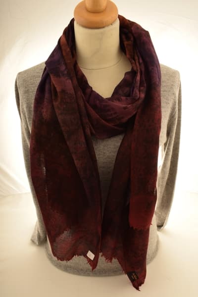IMOH MAROON COLOURED CASHMERE SCARF