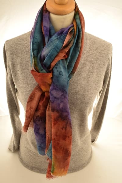 IMOH SKY COLOURED CASHMERE SCARF