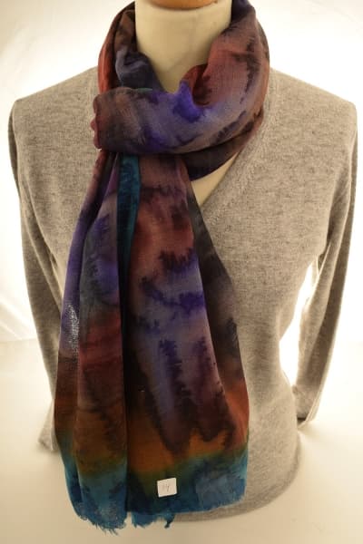 IMOH YALE BROWN COLOURED CASHMERE SCARF