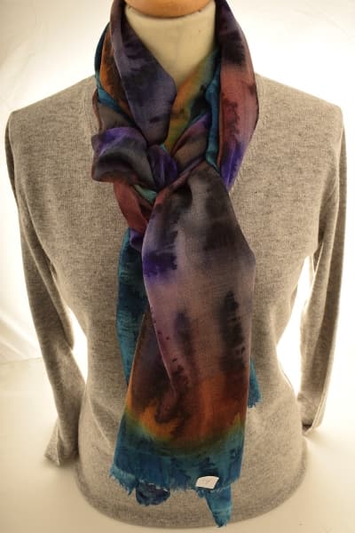 IMOH YALE BROWN COLOURED CASHMERE SCARF