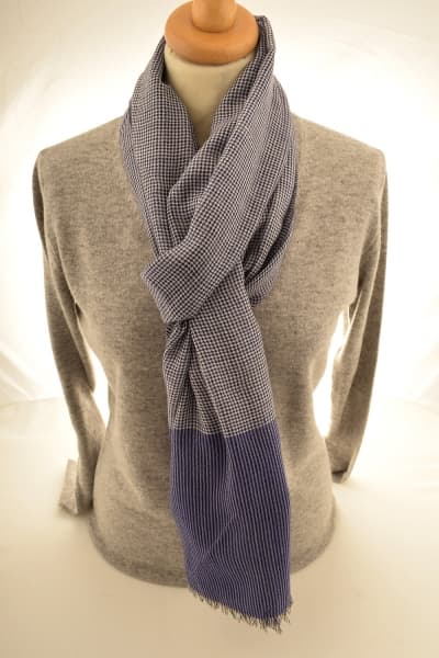KANJI BLUE COLOURED CASHMERE SCARF