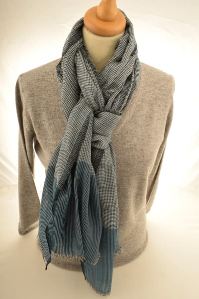 KANJI GREEN COLOURED CASHMERE SCARF