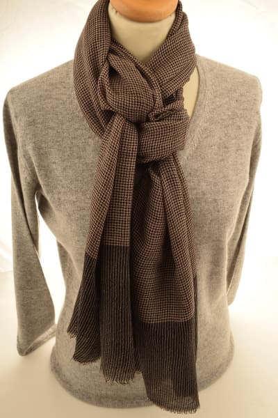 KANJI WALNUT COLOURED CASHMERE SCARF