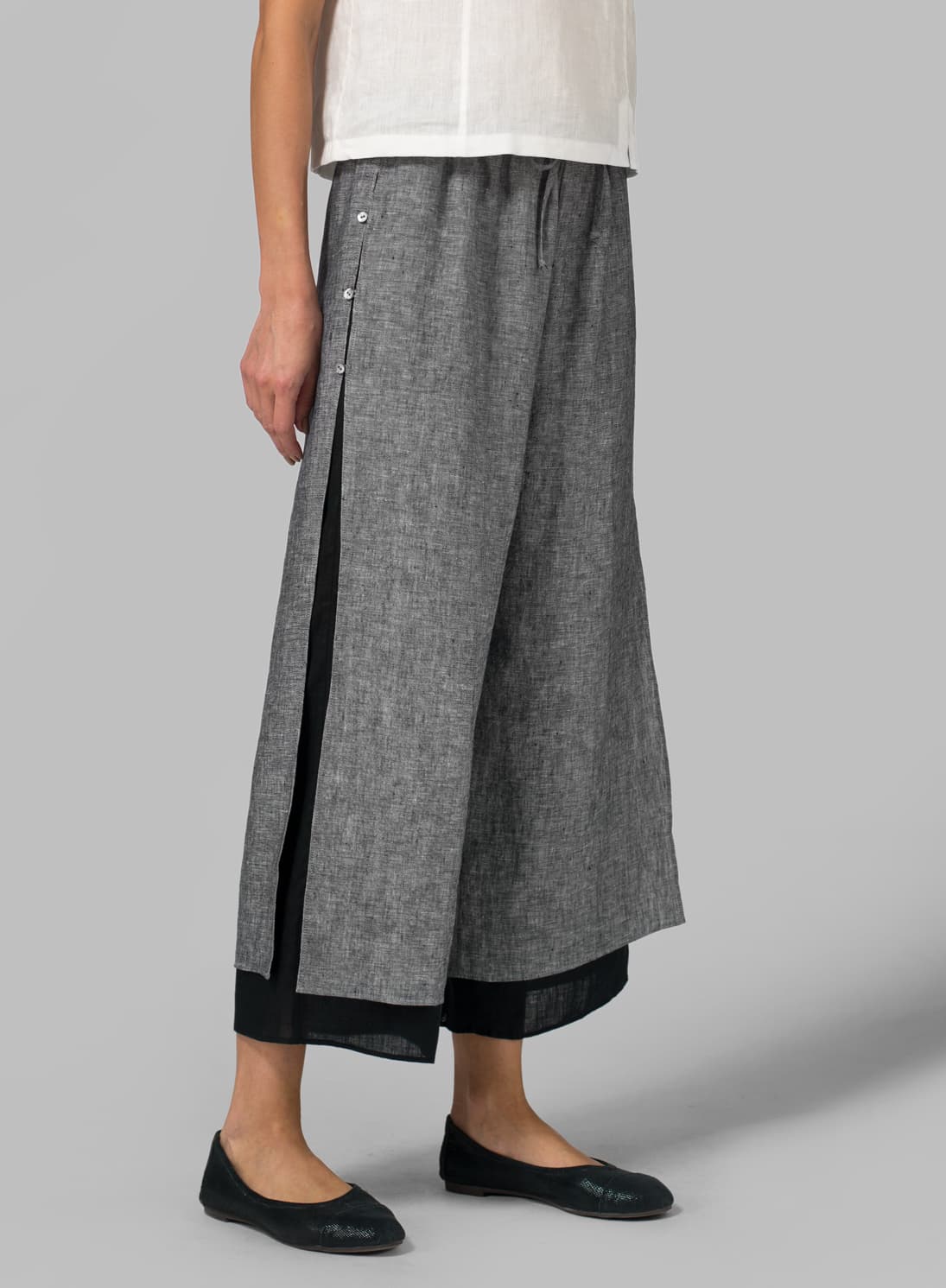 LINEN DOUBLE LAYER CROPPED PANTS WITH SEA SHELL BUTTON