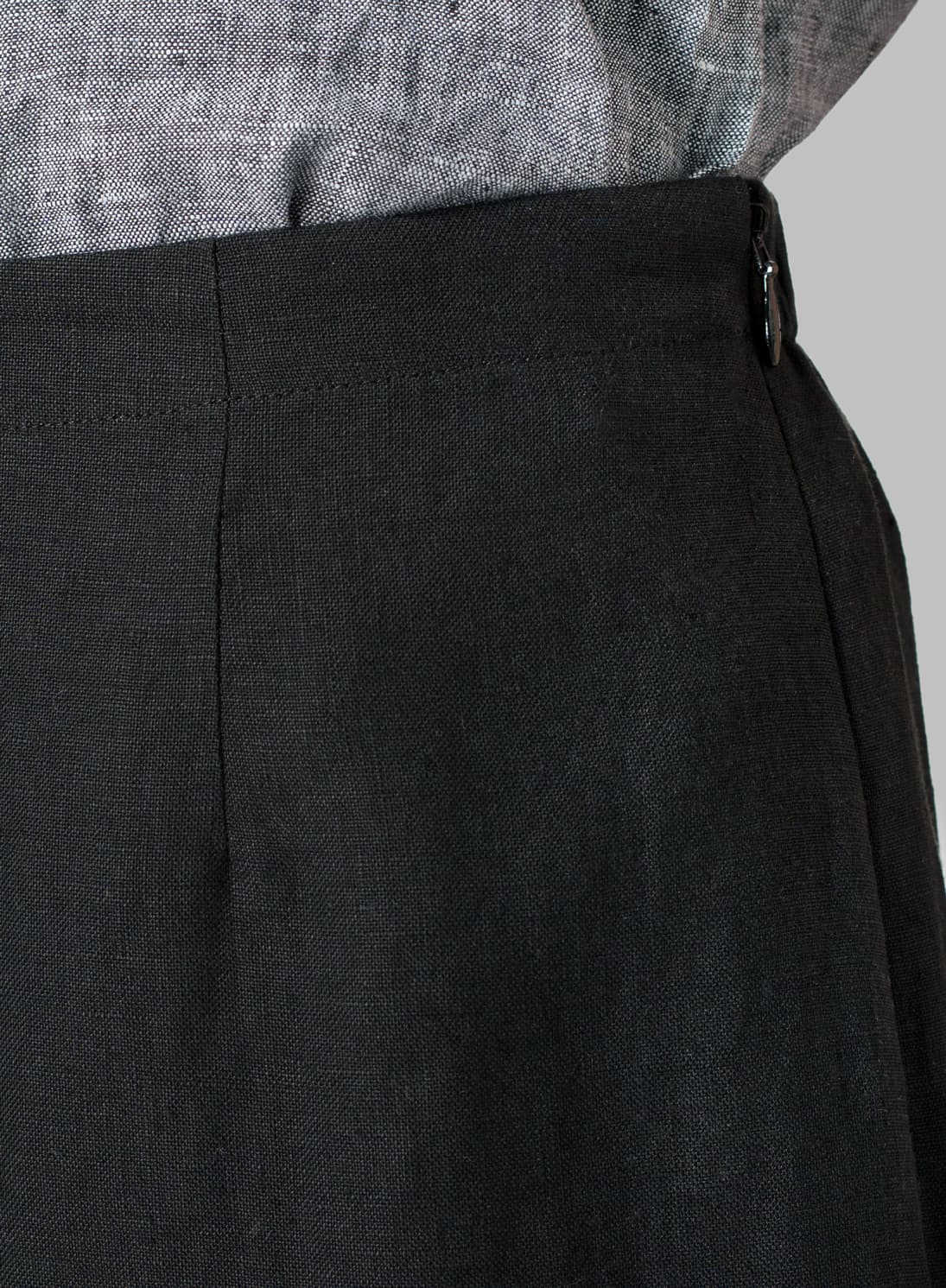 BLACK LINEN NARROW ANKLE LENGTH CROPPED PANTS
