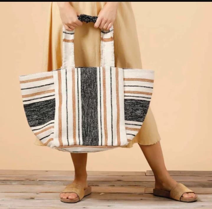 HANDCRAFTED STRIPED MAXI TOTE BAG