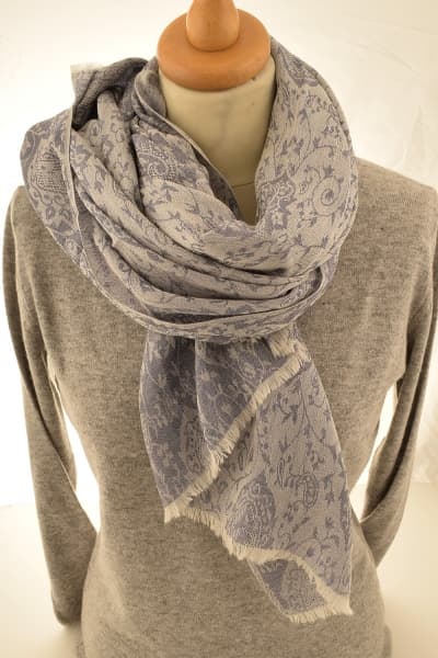 PORA GREY COLOURED CASHMERE SCARF