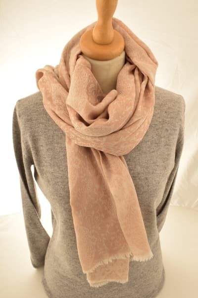 PORA PEACH COLOURED CASHMERE SCARF