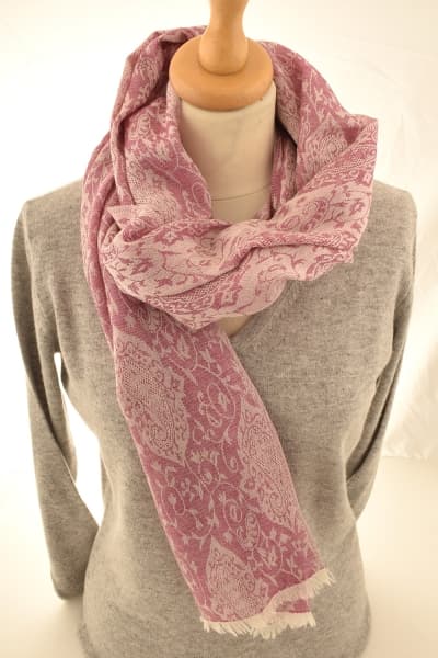PORA PINK COLOURED CASHMERE SCARF