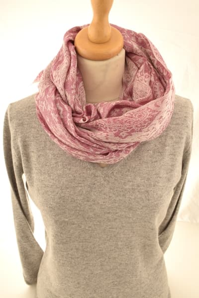 PORA PINK COLOURED CASHMERE SCARF