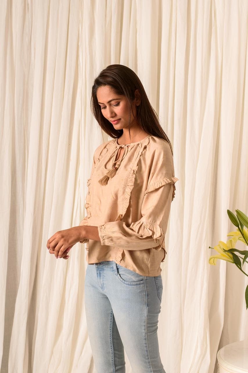 BEIGE COTTON TOP WITH RUFFLED ON SHOULDER