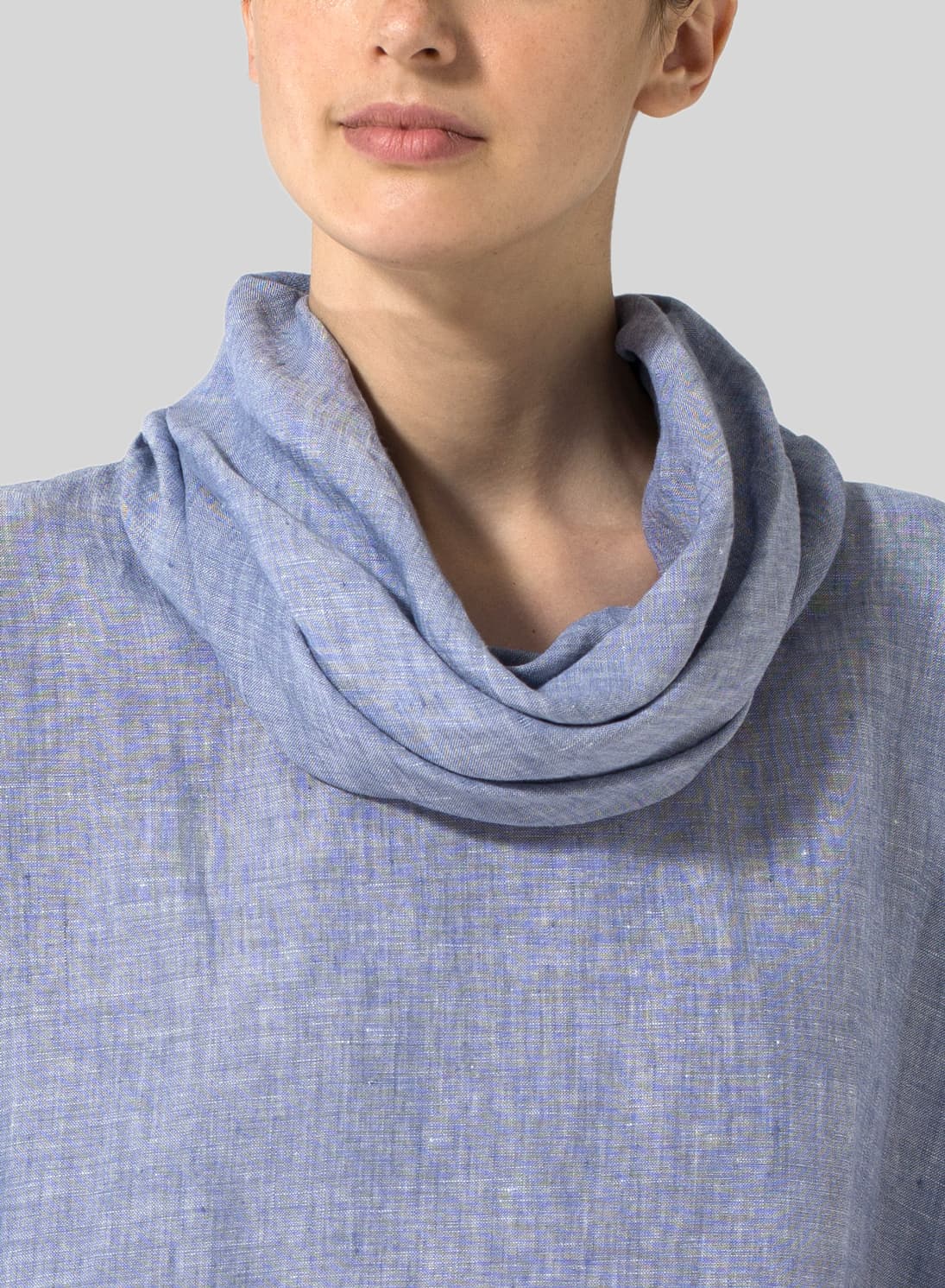 LIGHT DENIM LINEN TURTLENECK TUNIC
