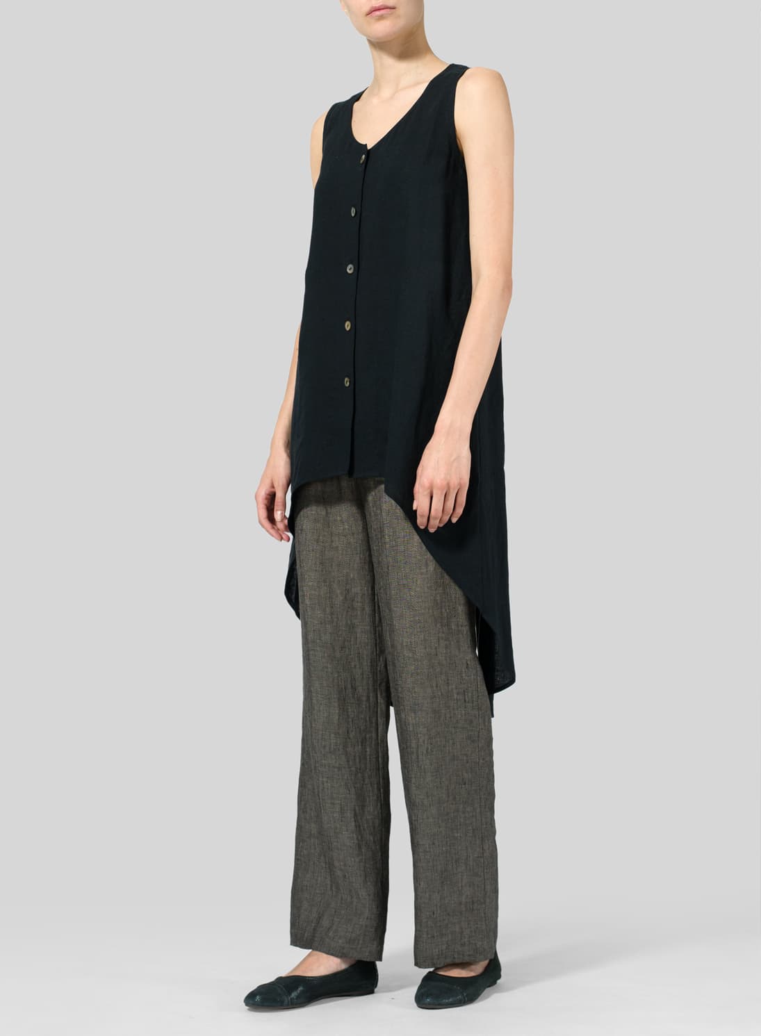 BLACK LINEN ASYMMETRICAL HEM TAIL TOP