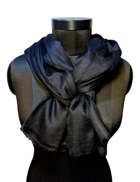 Black cashmere scarf