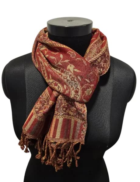 Classic lambswool scarf in red-brown colors