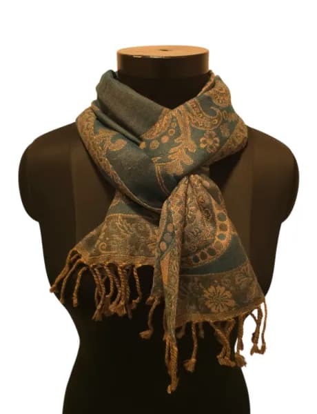 Green paisley patterned wool scarf
