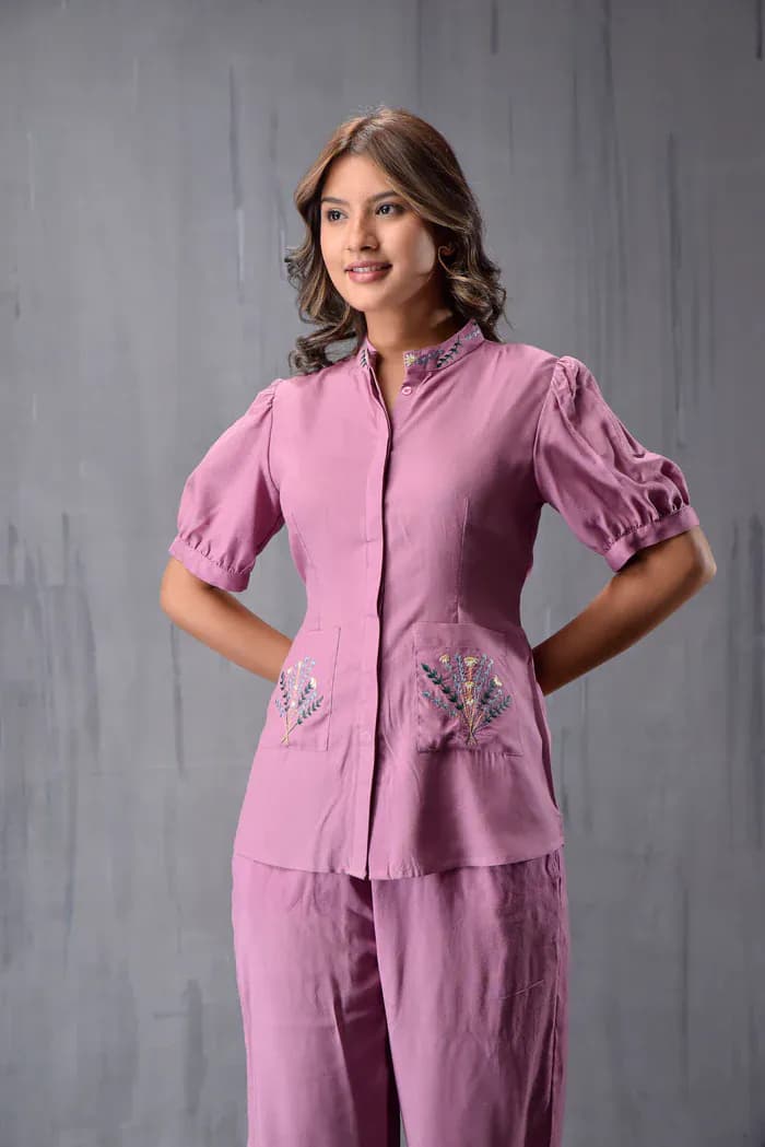 Embroiderd Coller Set