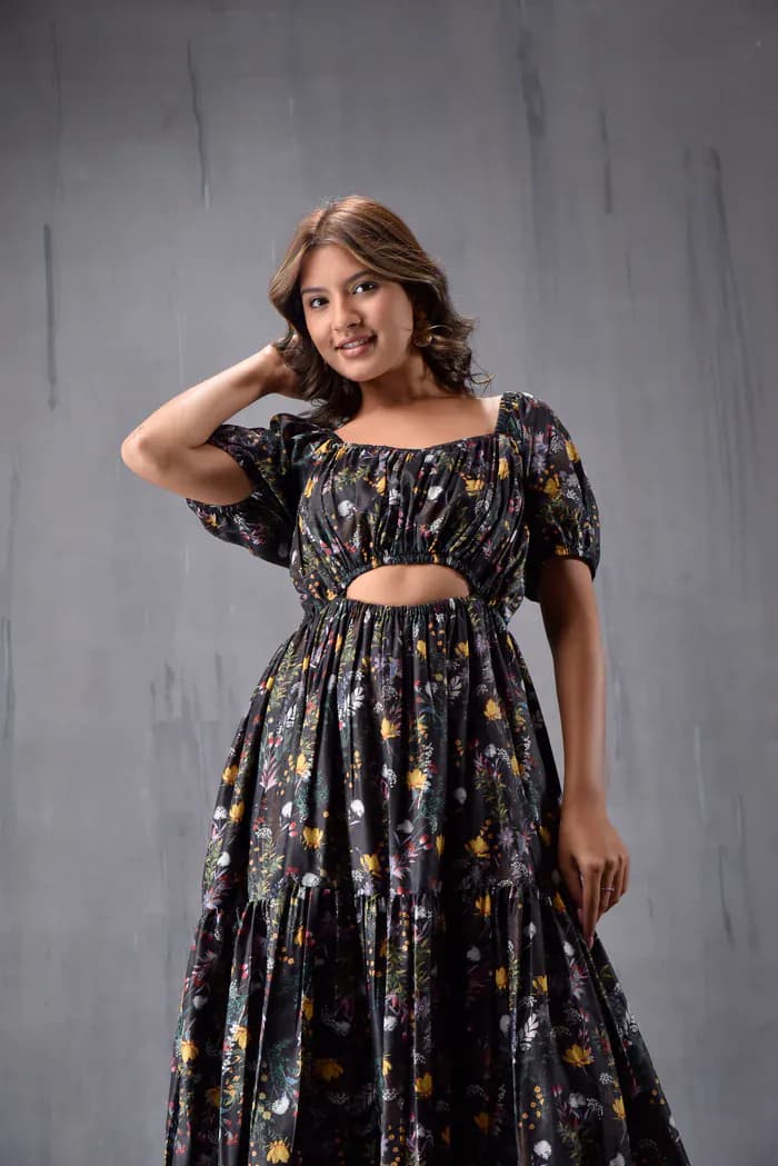 Front Waist Cut Out Flary Dress
