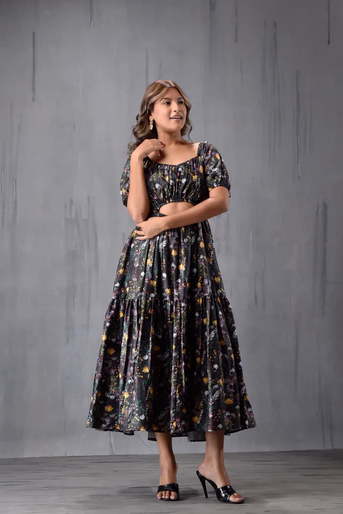 Front Waist Cut Out Flary Dress