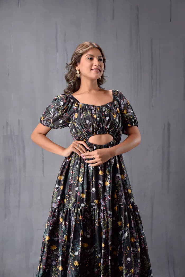 Front Waist Cut Out Flary Dress