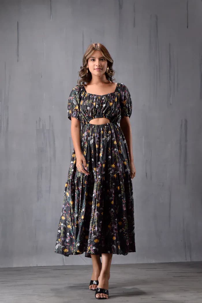 Front Waist Cut Out Flary Dress