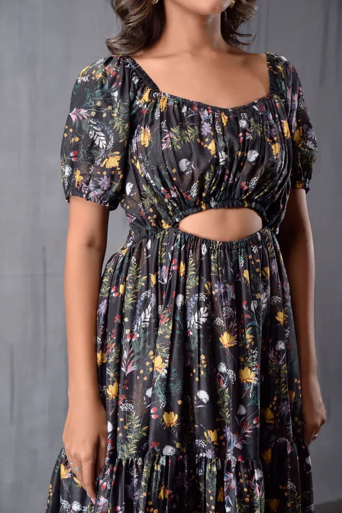 Front Waist Cut Out Flary Dress