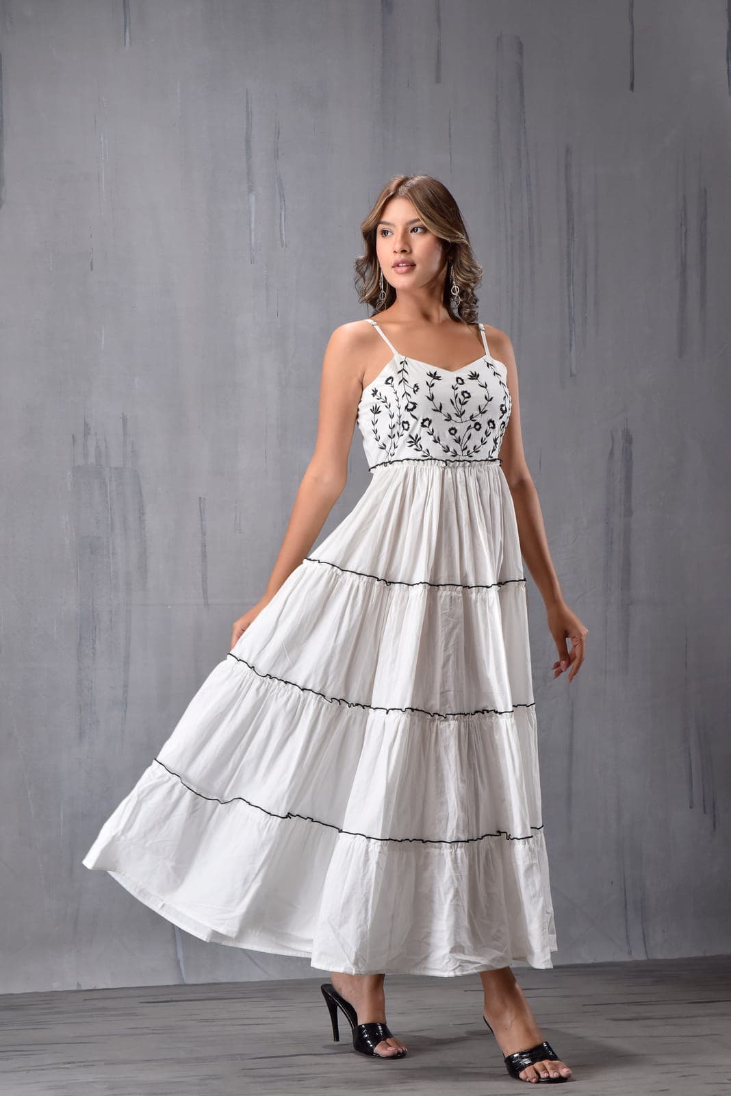 Maxi Dress in White and Black