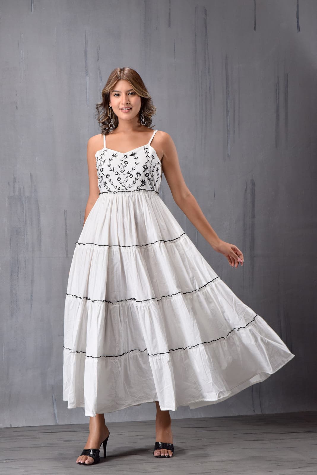 Maxi Dress in White and Black