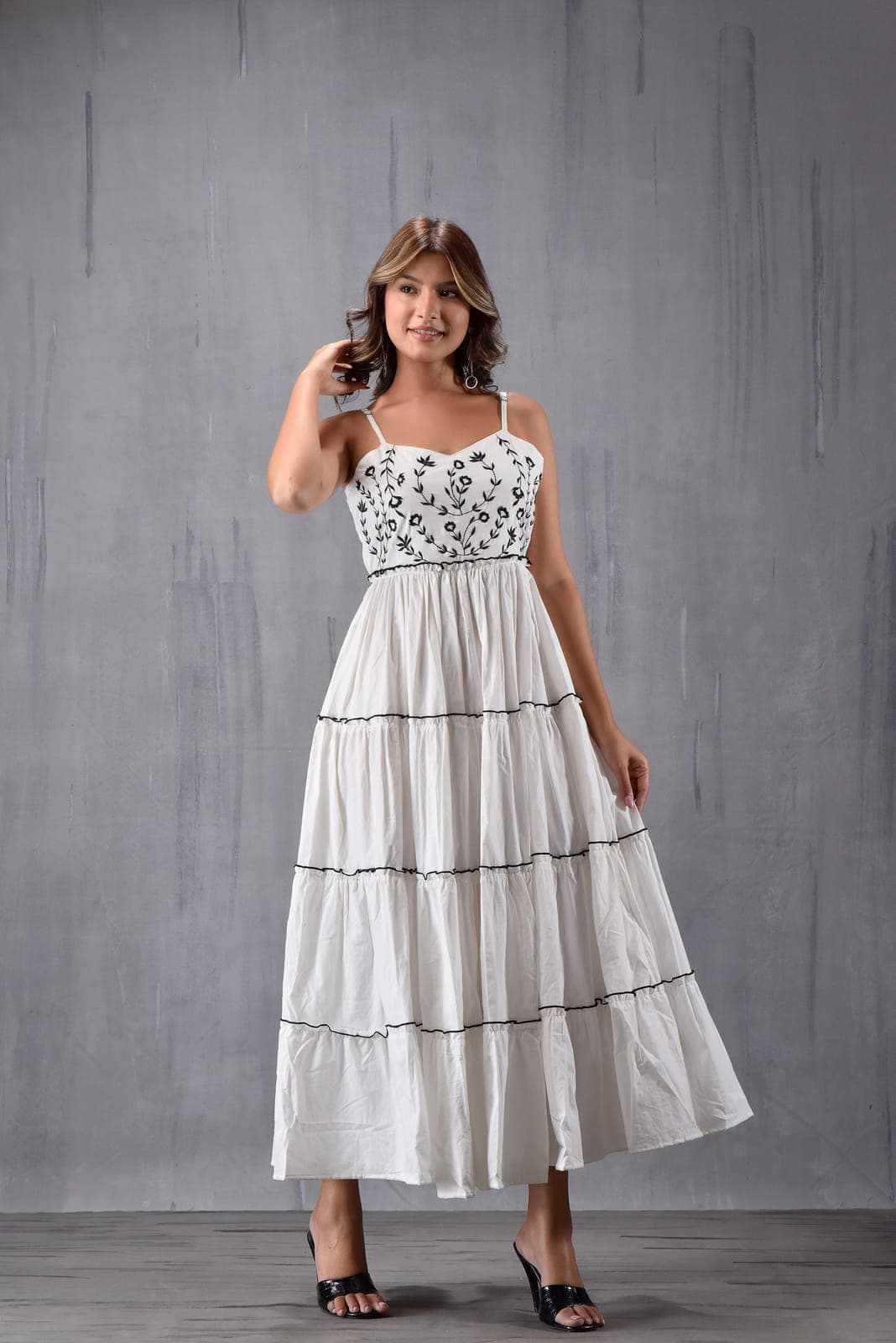 Maxi Dress in White and Black
